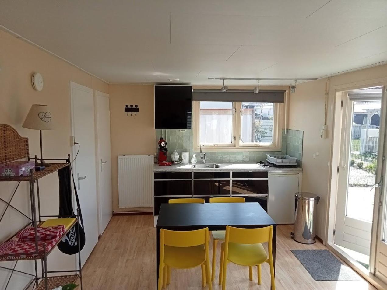 Villa Tiny House Nabij De Kust Dirkshorn Esterno foto
